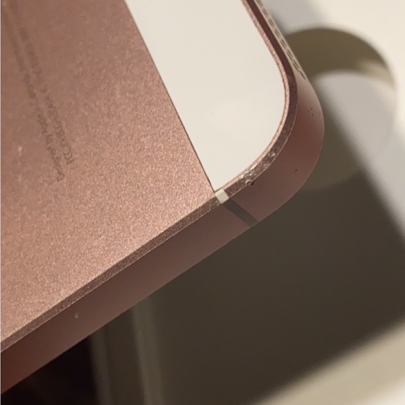 IPHONE SE 2016 - Picture 2 of 5